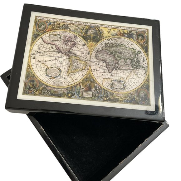 Black Lacquered Box with Nautical Old World Map - Engravable - Picture 3 of 11